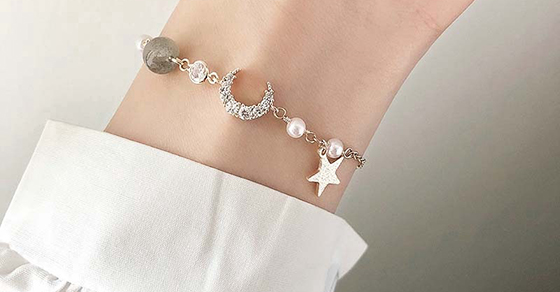 Top 6 mẫu lắc tay kim loại đính đá sang trọng, chất lượng nhất cho nữ